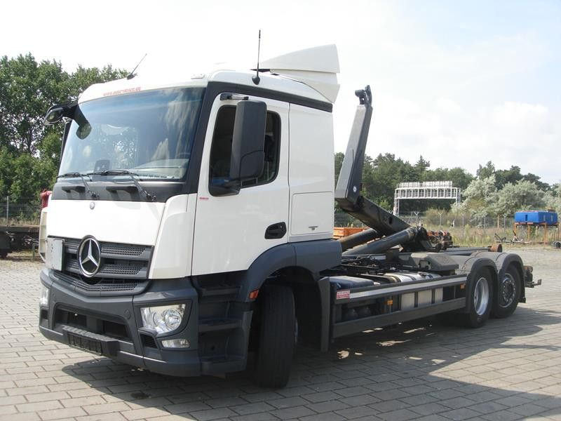 Mercedes-Benz Actros neu 2543 L 6x2 Abrollkipper Meiller Funk - Camion ampliroll: photos 1 Mercedes-Benz Actros neu 2543 L 6x2 Abrollkipper Meiller Funk - Camion ampliroll: photos 1