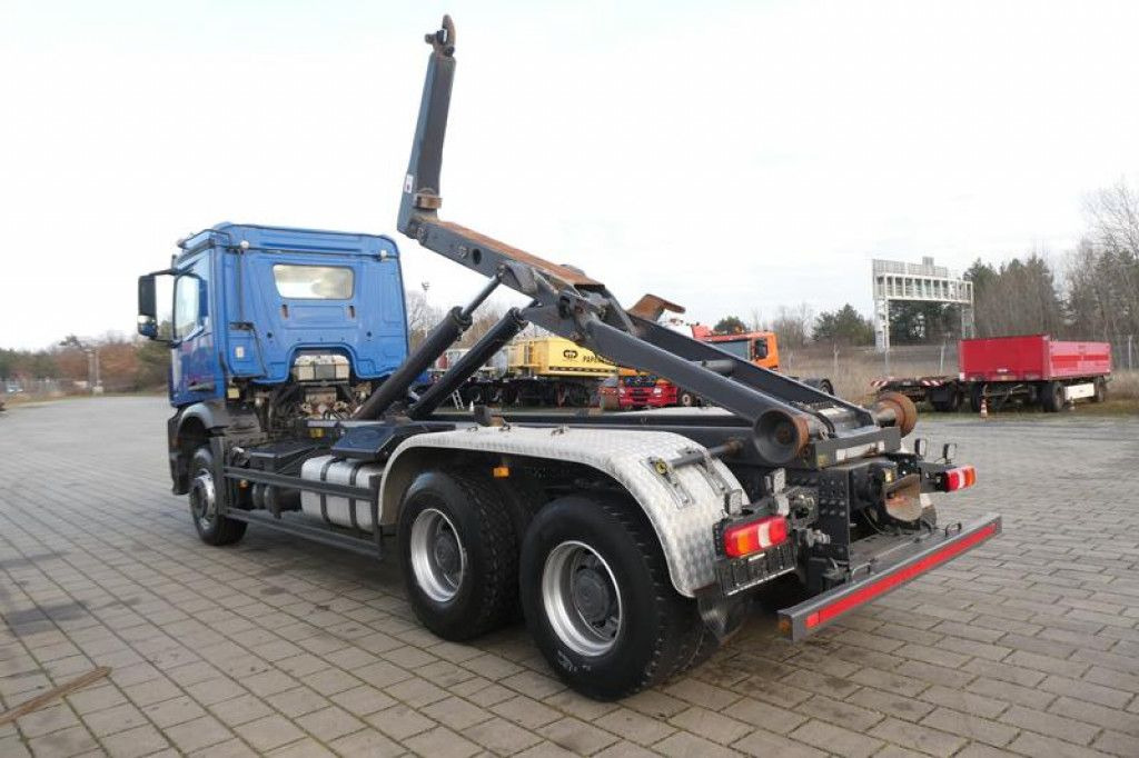 Mercedes-Benz Arocs 2645 K 6x4 Abrollkipper Meiller deutsch to - Camion ampliroll: photos 4 Mercedes-Benz Arocs 2645 K 6x4 Abrollkipper Meiller deutsch to - Camion ampliroll: photos 4