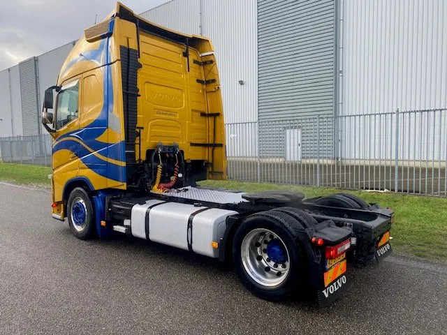 Volvo FH 13.460 trekker, met XL cabine, special paint en incl parc cool, fridge, - Tracteur routier: photos 3 Volvo FH 13.460 trekker, met XL cabine, special paint en incl parc cool, fridge, - Tracteur routier: photos 3