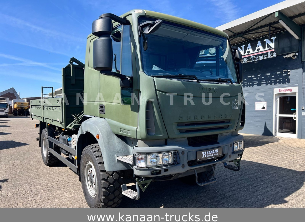 Iveco ML100E22WM-BW 4x4 Camper Exped 19 TKm - Camion plateau: photos 1 Iveco ML100E22WM-BW 4x4 Camper Exped 19 TKm - Camion plateau: photos 1