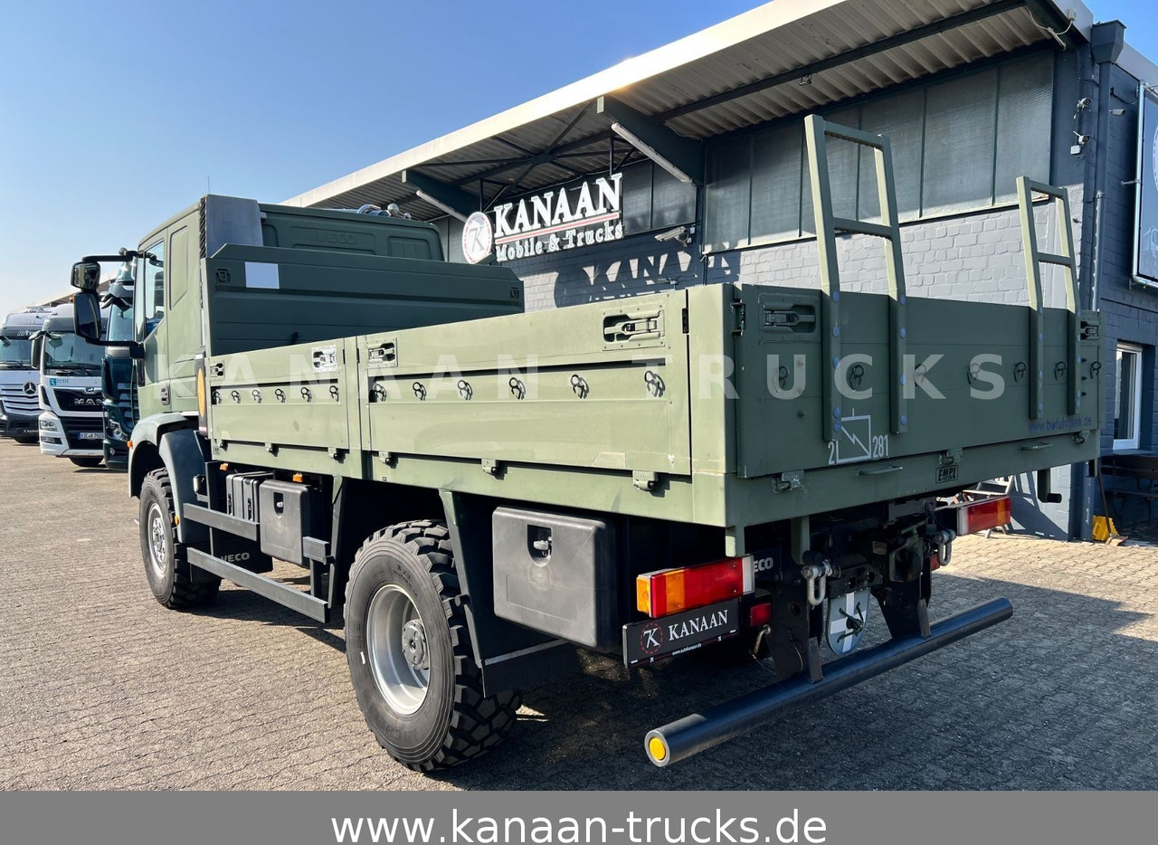 Iveco ML100E22WM-BW 4x4 Camper Exped 8.670Km - Camion plateau: photos 4 Iveco ML100E22WM-BW 4x4 Camper Exped 8.670Km - Camion plateau: photos 4