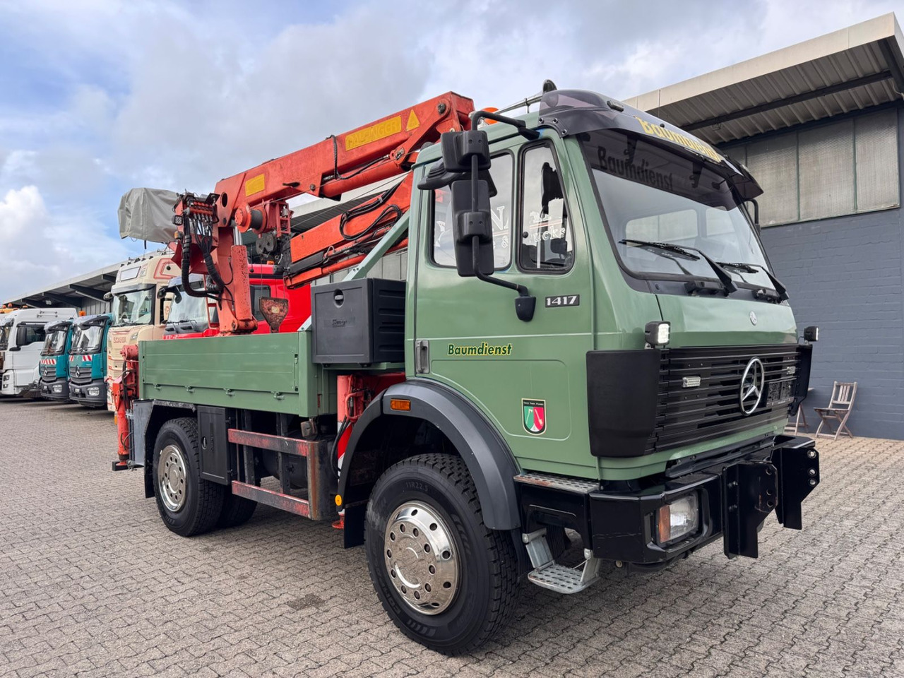 Mercedes-Benz 1417 AK Allrad Palfinger Montagekran 17,7m 64TKM - Camion grue: photos 1 Mercedes-Benz 1417 AK Allrad Palfinger Montagekran 17,7m 64TKM - Camion grue: photos 1