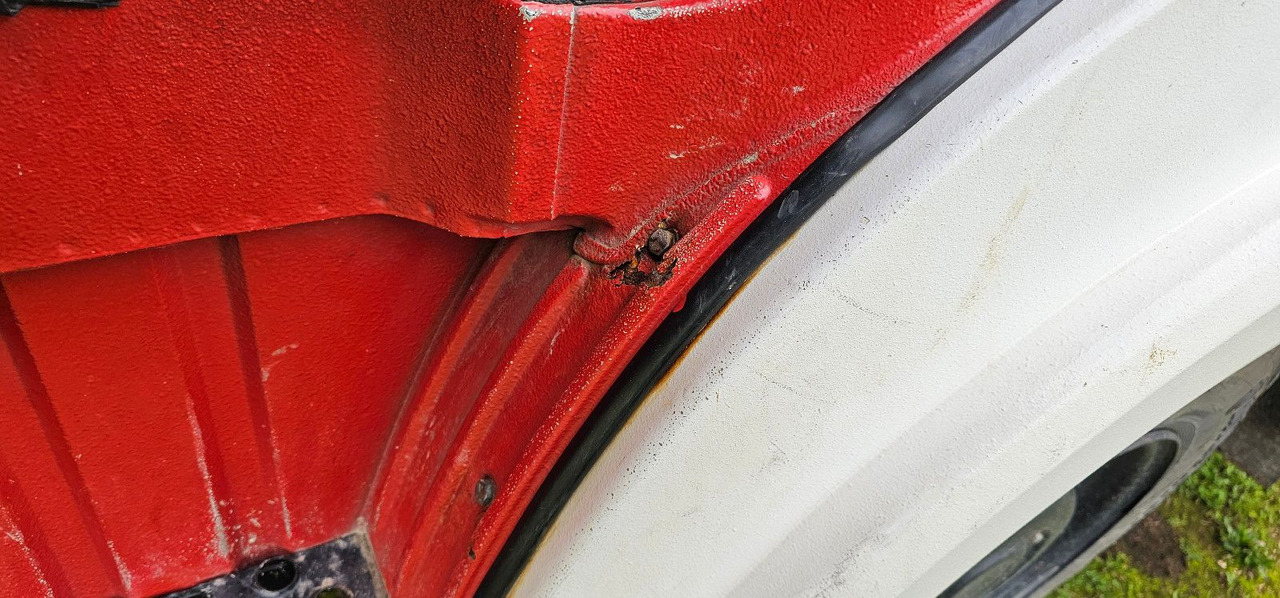 Iveco ! MAUTFREI ! IVECO 75-16 Allrad Feuerwehr 7,49t - Camion de pompier: photos 5 Iveco ! MAUTFREI ! IVECO 75-16 Allrad Feuerwehr 7,49t - Camion de pompier: photos 5