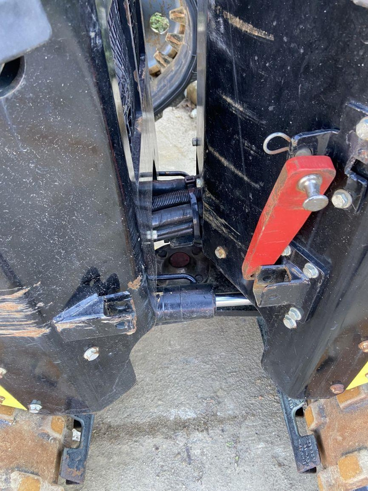 Ammann Rammax 1575 (1324) - Compacteur à pieds de mouton/ Monocylindre: photos 5 Ammann Rammax 1575 (1324) - Compacteur à pieds de mouton/ Monocylindre: photos 5