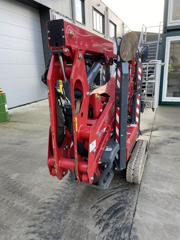 Hinowa Lightlift 15.70 IIIS (3832) - Nacelle articulée: photos 5 Hinowa Lightlift 15.70 IIIS (3832) - Nacelle articulée: photos 5
