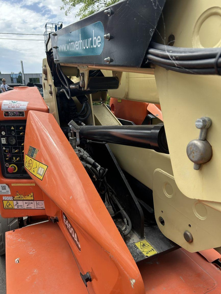 Nacelle articulée JLG E450AJ (2005): photos 10
