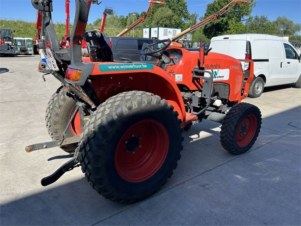 Kubota L1-382 (5283) - Tracteur communal: photos 5 Kubota L1-382 (5283) - Tracteur communal: photos 5