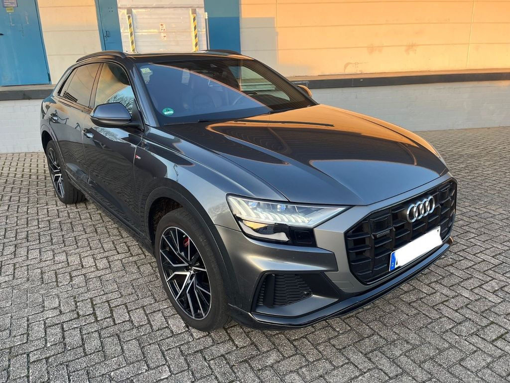 Audi Q8 50 TDI quattro tiptronic 22 Zoll*3xSline*Pano - SUV: photos 1 Audi Q8 50 TDI quattro tiptronic 22 Zoll*3xSline*Pano - SUV: photos 1