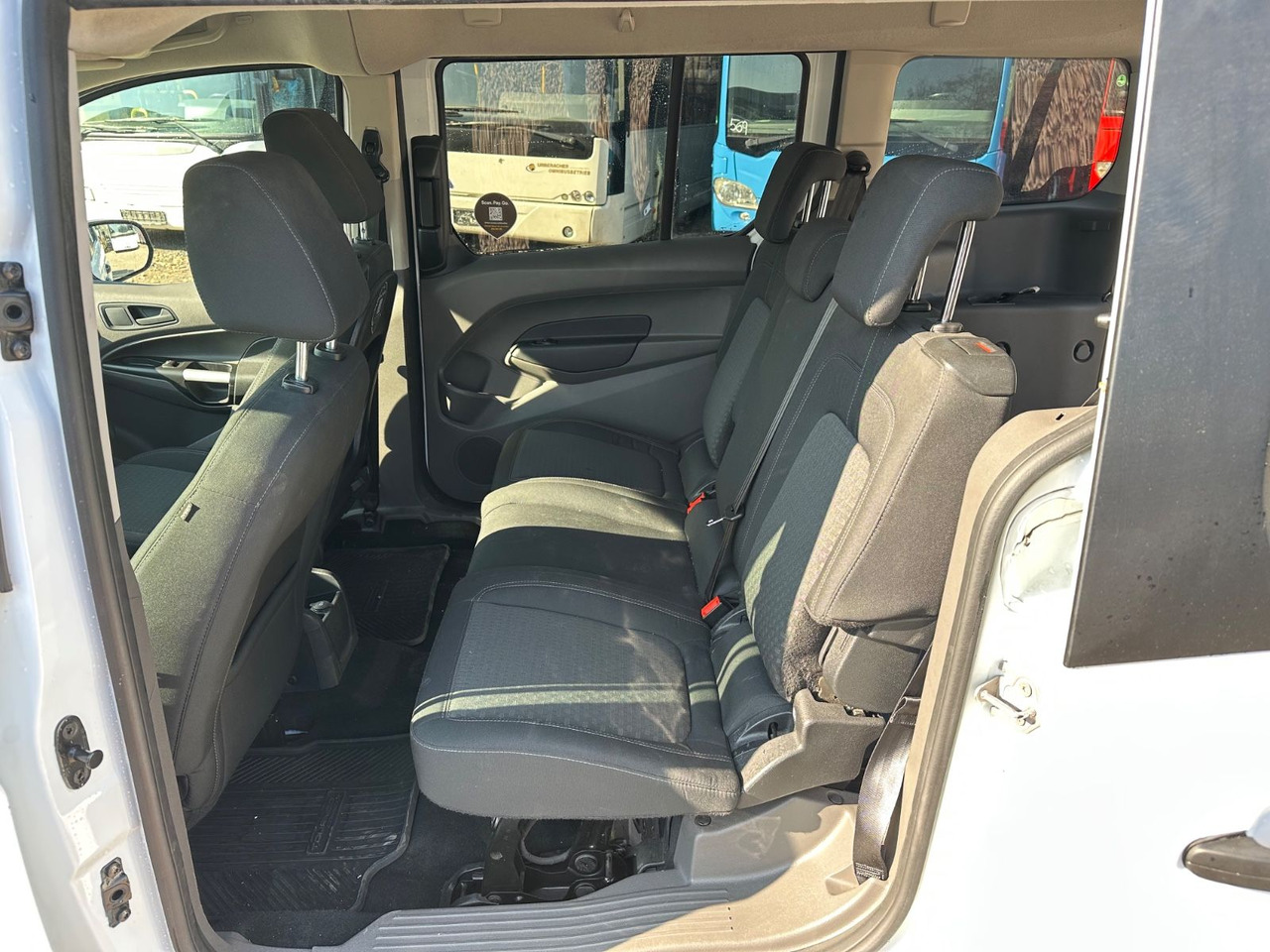 Ford Grand Tourneo 1.5 EcoBlue 74kW Auto Trend - Transport de personnes: photos 5 Ford Grand Tourneo 1.5 EcoBlue 74kW Auto Trend - Transport de personnes: photos 5