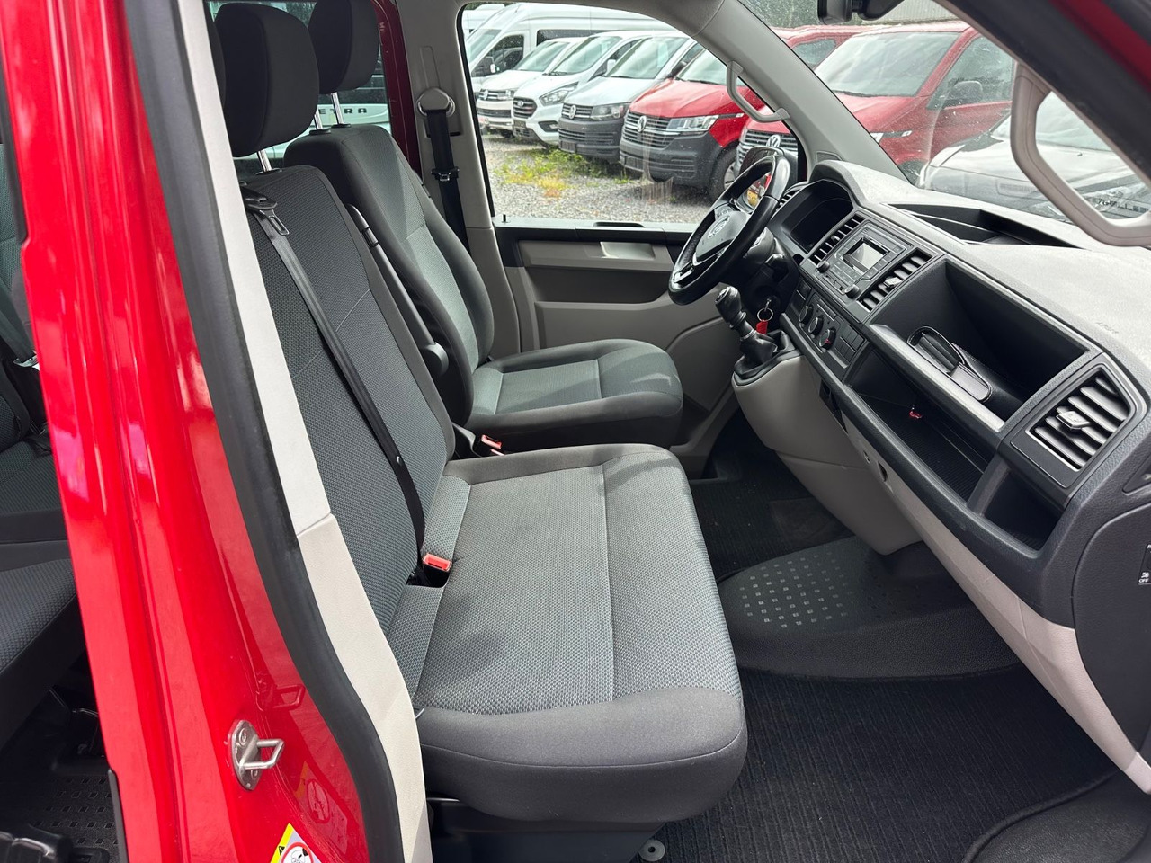 Transport de personnes Volkswagen T6 Kombi (PDC Hi*ACC*StandHz*9 Sitzer*AC): photos 14